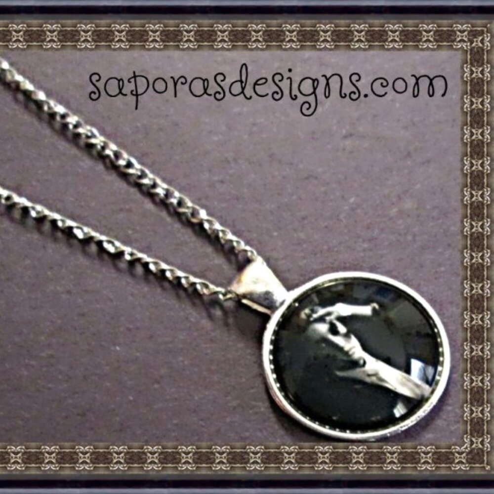 Silver Tone Elvis Design Necklace